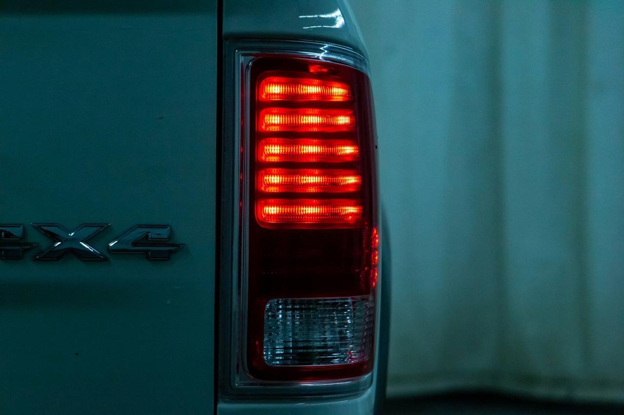 2018 Ram 1500 4x4 Crew Cab Longhorn Leather Roof Nav Red Deer AB