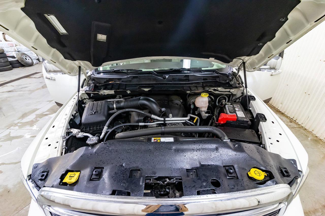 2018 Ram 1500 4x4 Crew Cab Longhorn Leather Roof Nav Red Deer AB