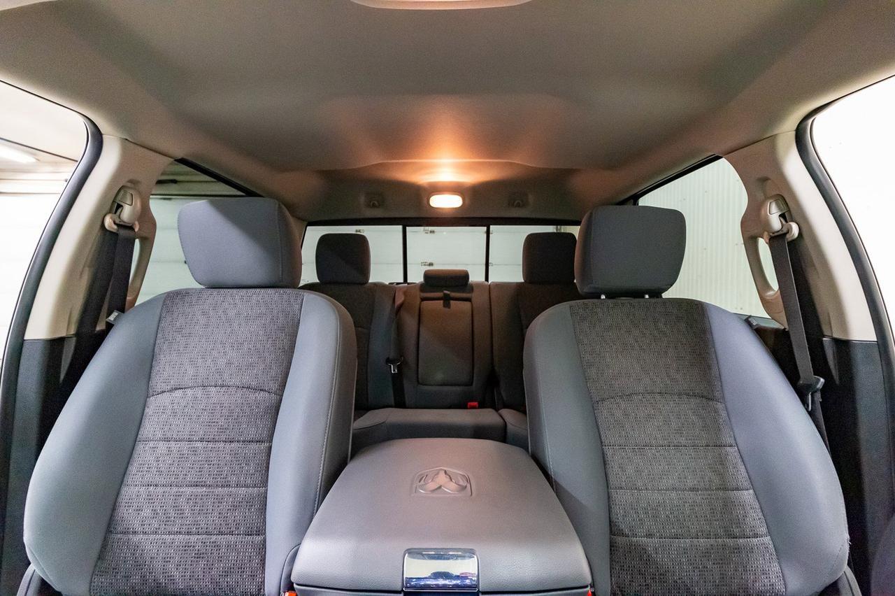 2018 Ram 1500 4x4 Crew Cab SLT BCam Red Deer AB