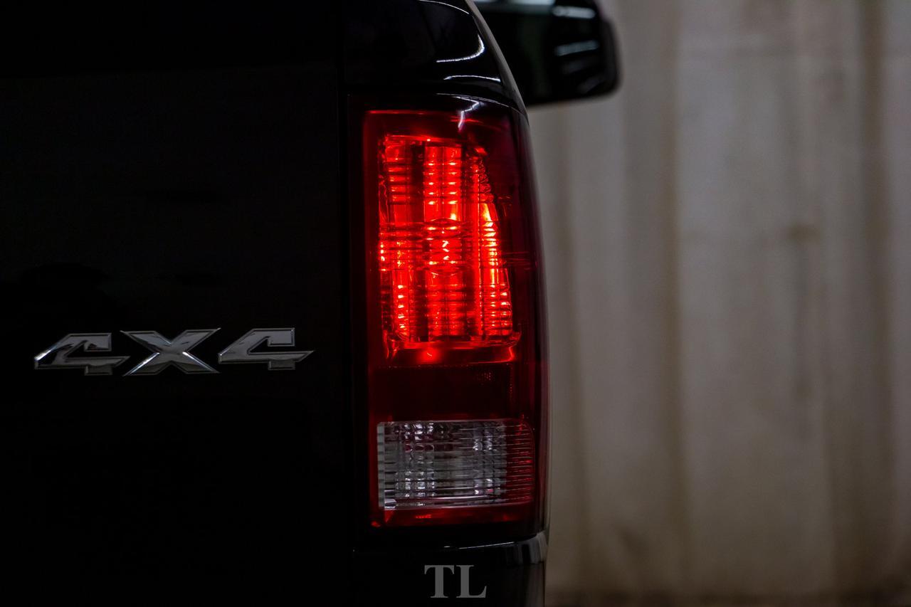 2018 Ram 1500 4x4 Crew Cab SLT Nav Roof BCam Red Deer AB