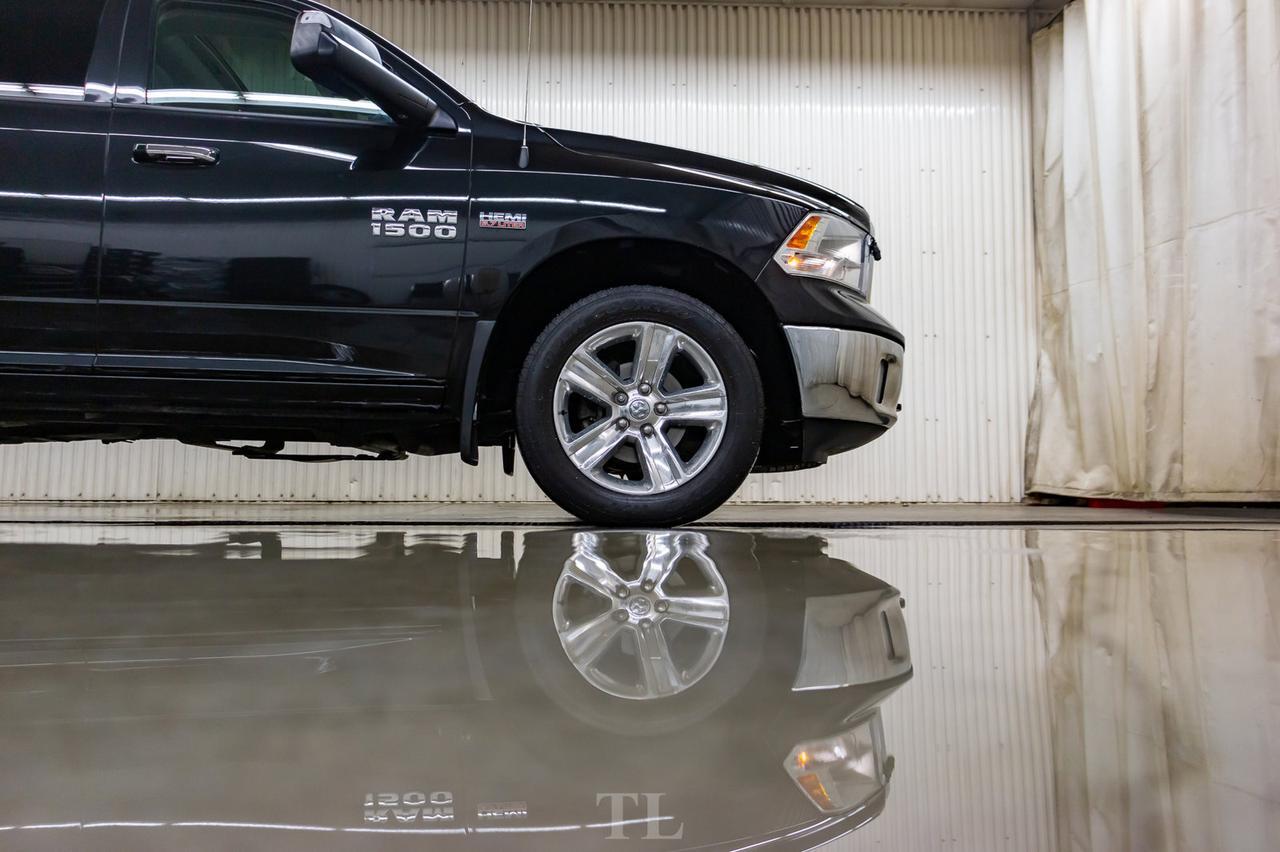 2018 Ram 1500 4x4 Crew Cab SLT Nav Roof BCam Red Deer AB