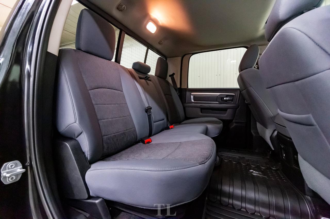 2018 Ram 1500 4x4 Crew Cab SLT Nav Roof BCam Red Deer AB