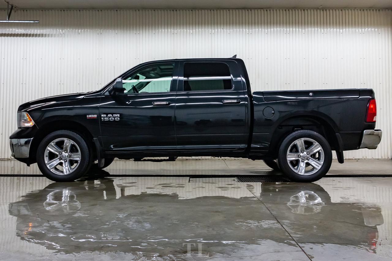 2018 Ram 1500 4x4 Crew Cab SLT Nav Roof BCam Red Deer AB