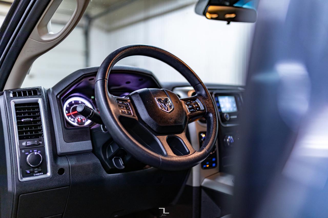 2018 Ram 1500 4x4 Crew Cab SLT PSeat Red Deer AB