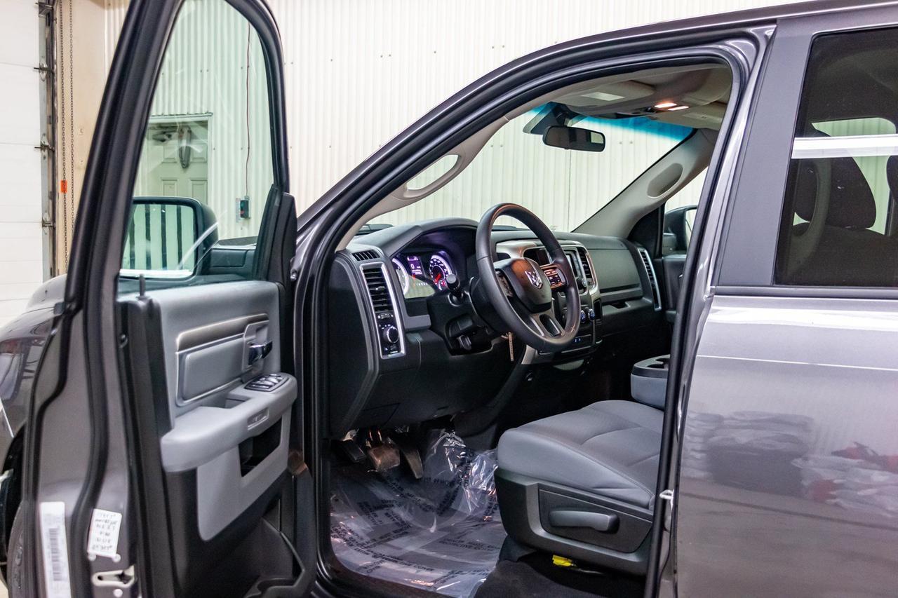 2018 Ram 1500 4x4 Crew Cab SLT Red Deer AB