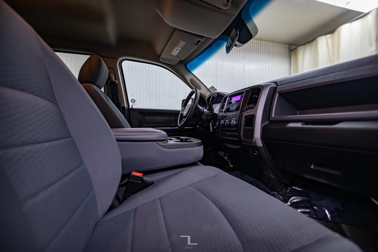2018 Ram 1500 4x4 Crew Cab SXT HEMI Red Deer AB