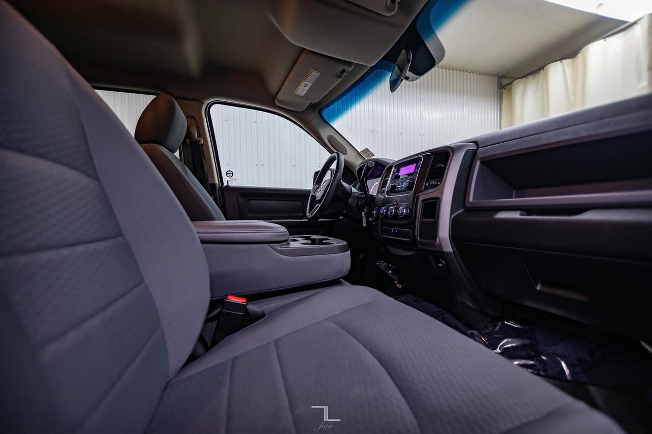 2018 Ram 1500 4x4 Crew Cab SXT HEMI Red Deer AB