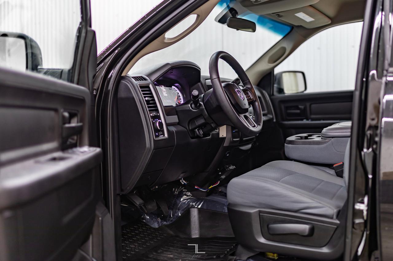 2018 Ram 1500 4x4 Crew Cab SXT HEMI Red Deer AB