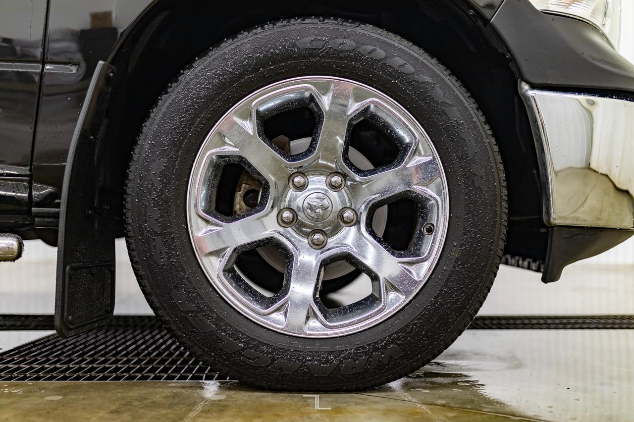 2018 Ram 1500 4x4 Crew Cab SXT HEMI Red Deer AB