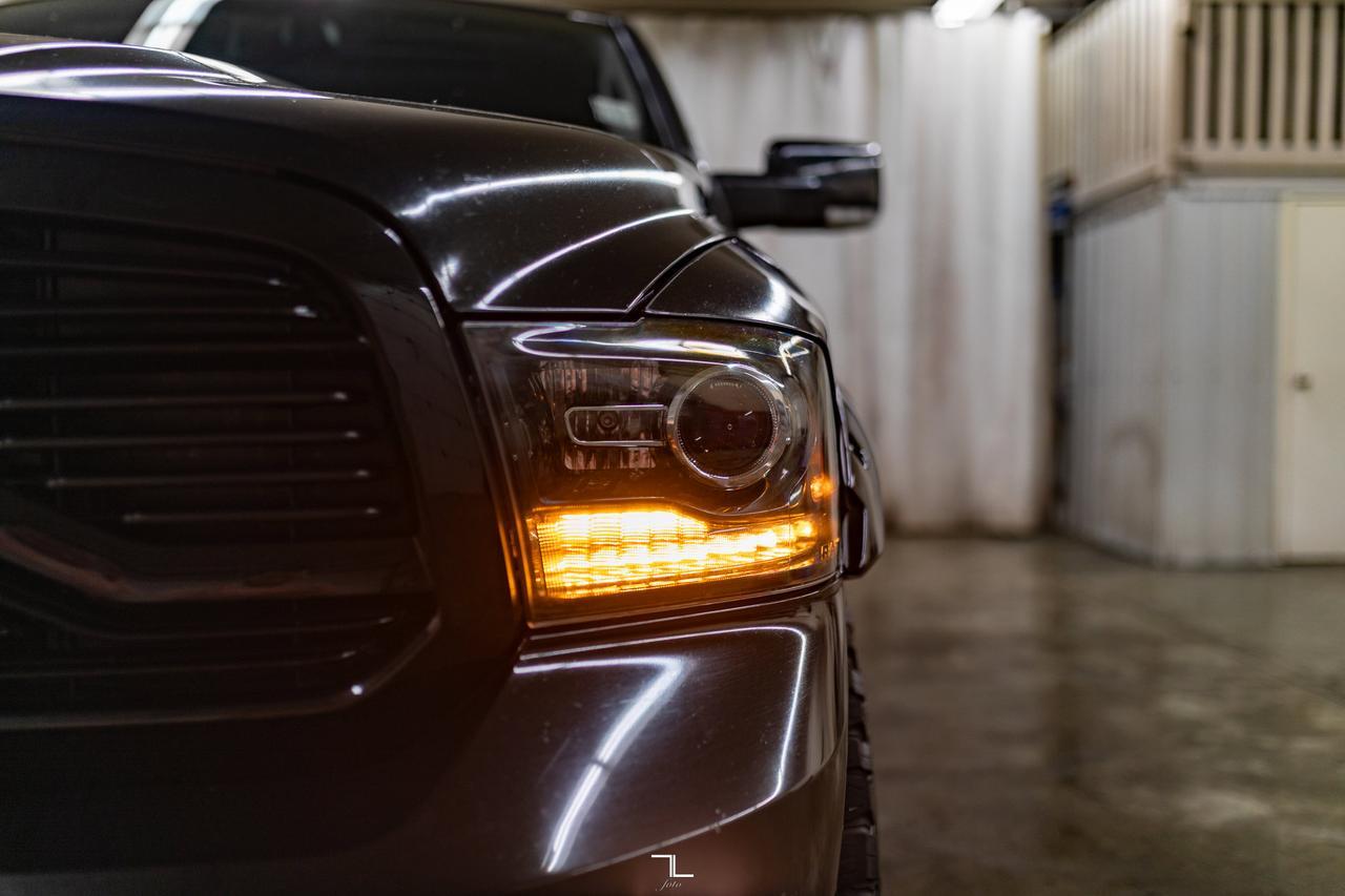 2018 Ram 1500 4x4 Crew Cab Sport Leather Roof Nav BCam Red Deer AB