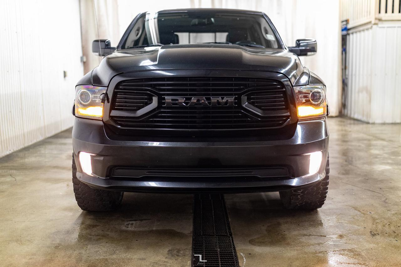 2018 Ram 1500 4x4 Crew Cab Sport Leather Roof Nav BCam Red Deer AB