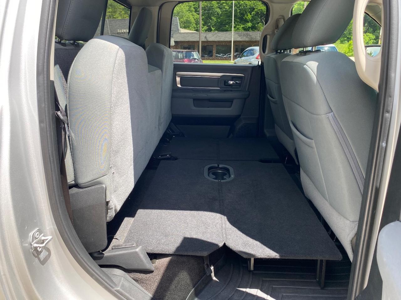 2018 Ram 1500 Big Horn Crew Cab 4x4 6&apos;4 Box Hastings MI