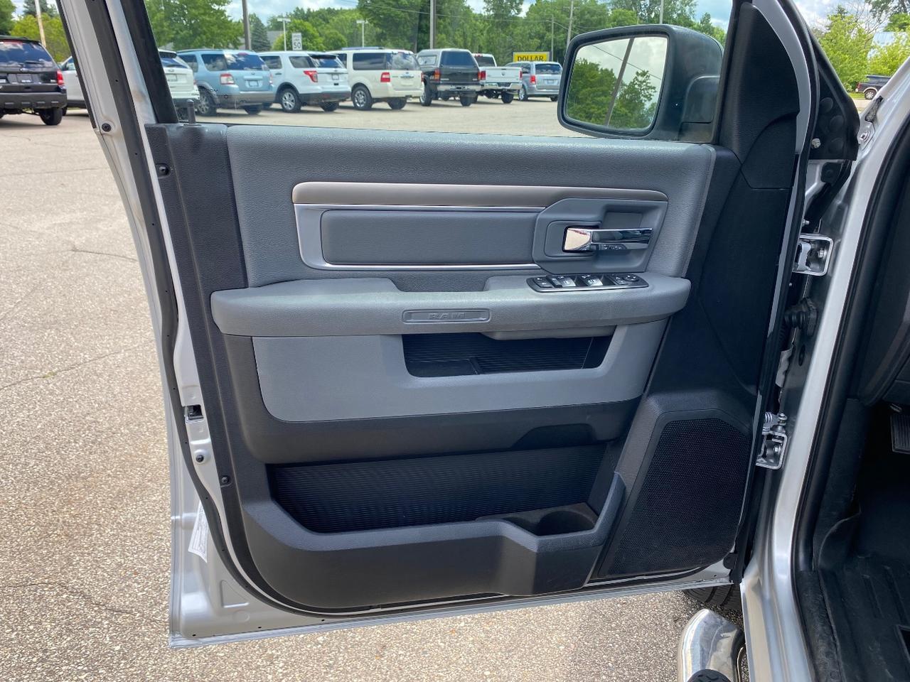 2018 Ram 1500 Big Horn Crew Cab 4x4 6&apos;4 Box Hastings MI