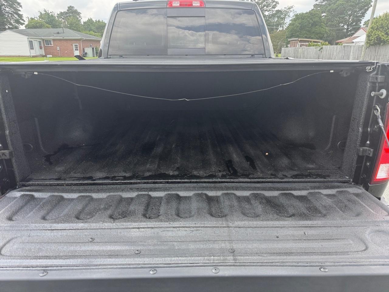 2018 Ram 1500 Big Horn, HEATED SEATS, HEATED STEERING WHEEL, APPLE CARPLAY/ANDROID AUTO, POWER/HEATED MIRRORS, NAVIGATION, BACKUP CAMERA, REMOTE KEYLESS ENTRY, BED LINER, TOW PACKAGE, COME AND TEST DRIVE THIS RAM 1500 TODAY! Norfolk VA