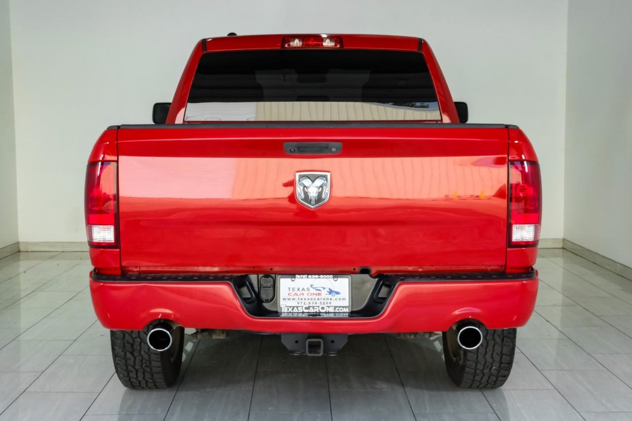2018 Ram 1500 EXPRESS QUAD CAB 5.7L HEMI AUTOMATIC REAR CAMERA BLUETOOTH TOW HITCH ALLOY WHEELS Carrollton TX