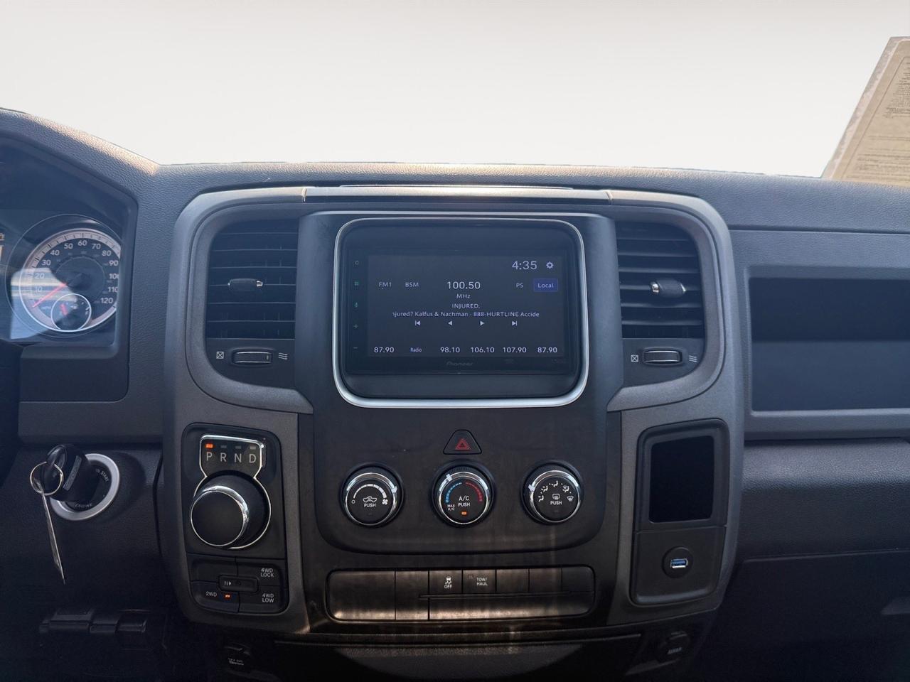 2018 Ram 1500 Express, BLUETOOTH, BACKUP CAMERA, TONNEAU COVER, RUNNING BOARDS, RAMBOXES, AFTER MARKET RADIO, POWER MIRRORS, BED LINER, TOW PACKAGE, TOW HOOKS, REMOTE KEYLESS ENTRY, COME AND TEST DRIVE THIS RAM 1500 TODAY! Norfolk VA