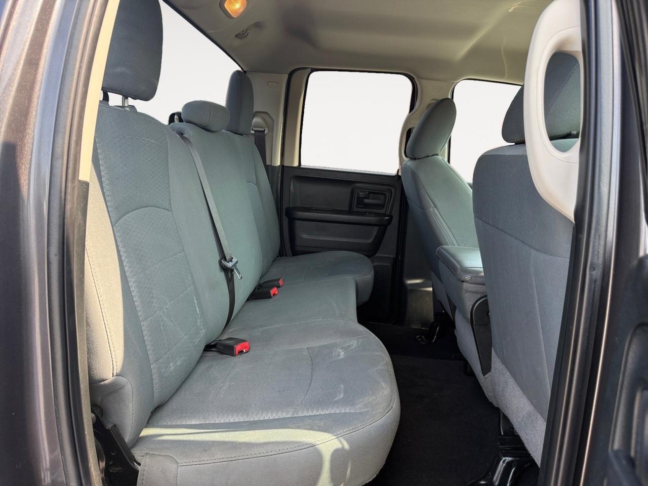 2018 Ram 1500 Express, BLUETOOTH, BACKUP CAMERA, TONNEAU COVER, RUNNING BOARDS, RAMBOXES, AFTER MARKET RADIO, POWER MIRRORS, BED LINER, TOW PACKAGE, TOW HOOKS, REMOTE KEYLESS ENTRY, COME AND TEST DRIVE THIS RAM 1500 TODAY! Norfolk VA