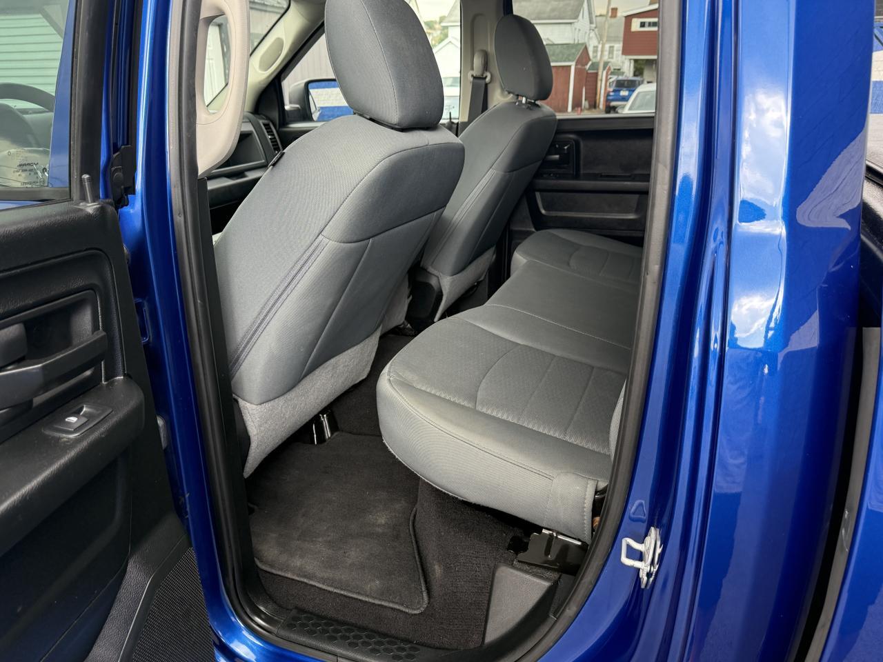 2018 Ram 1500 Express photo 15