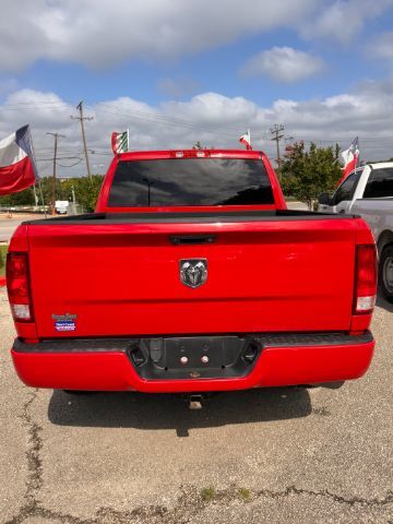 2018 Ram 1500 Express Crew Cab 4x2 5'7 Box