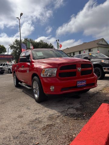 2018 Ram 1500 Express Crew Cab 4x2 5'7 Box