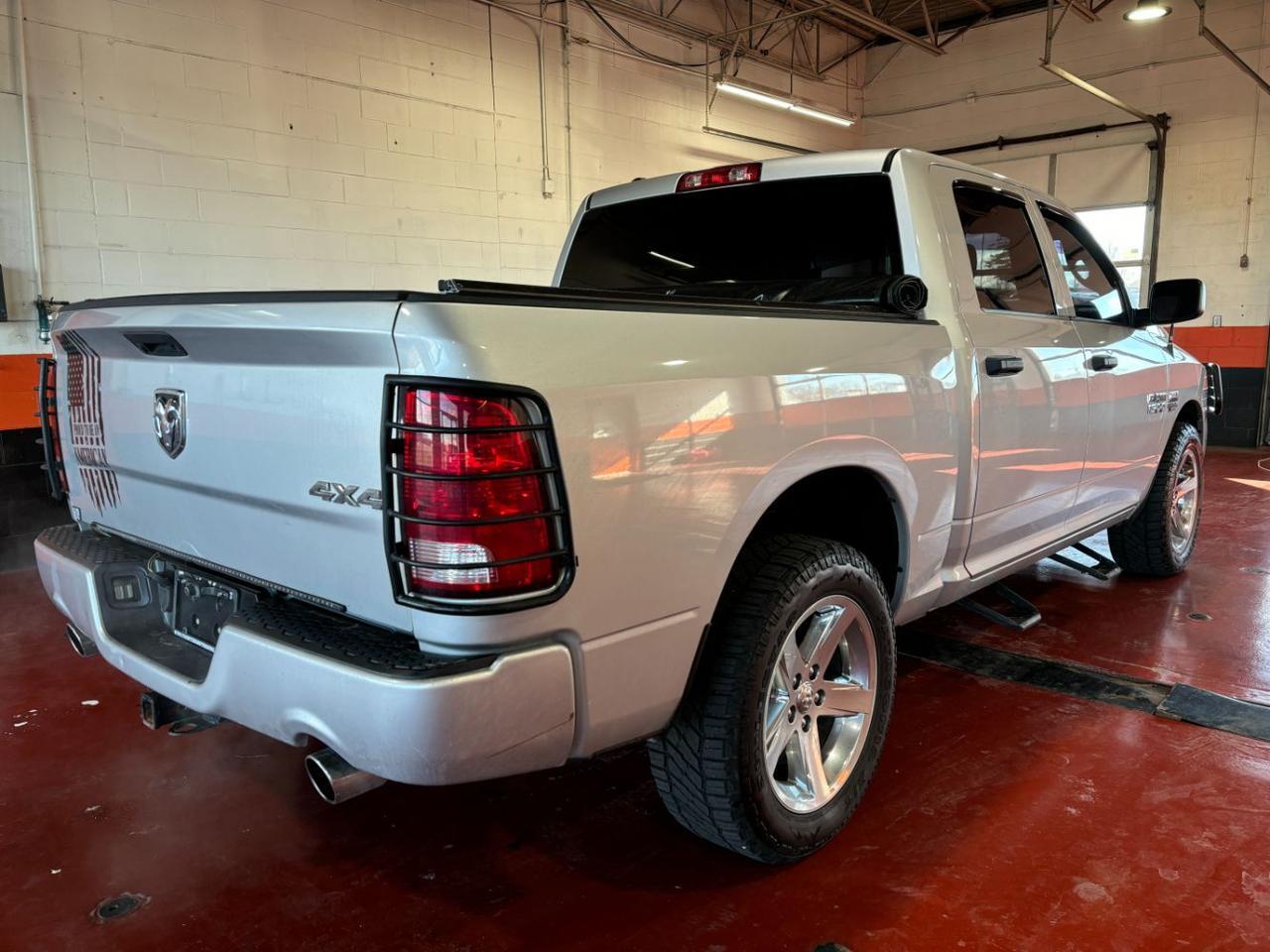 2018 Ram 1500 Express Crew Cab 4x4 5'7 Box Franklin OH