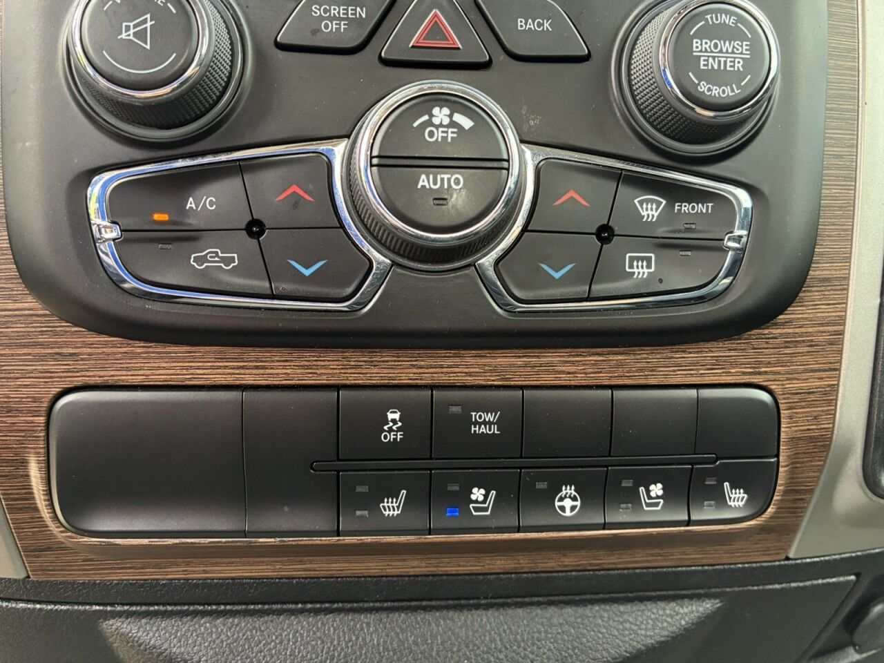 2018 Ram 1500 Laramie Charlton MA