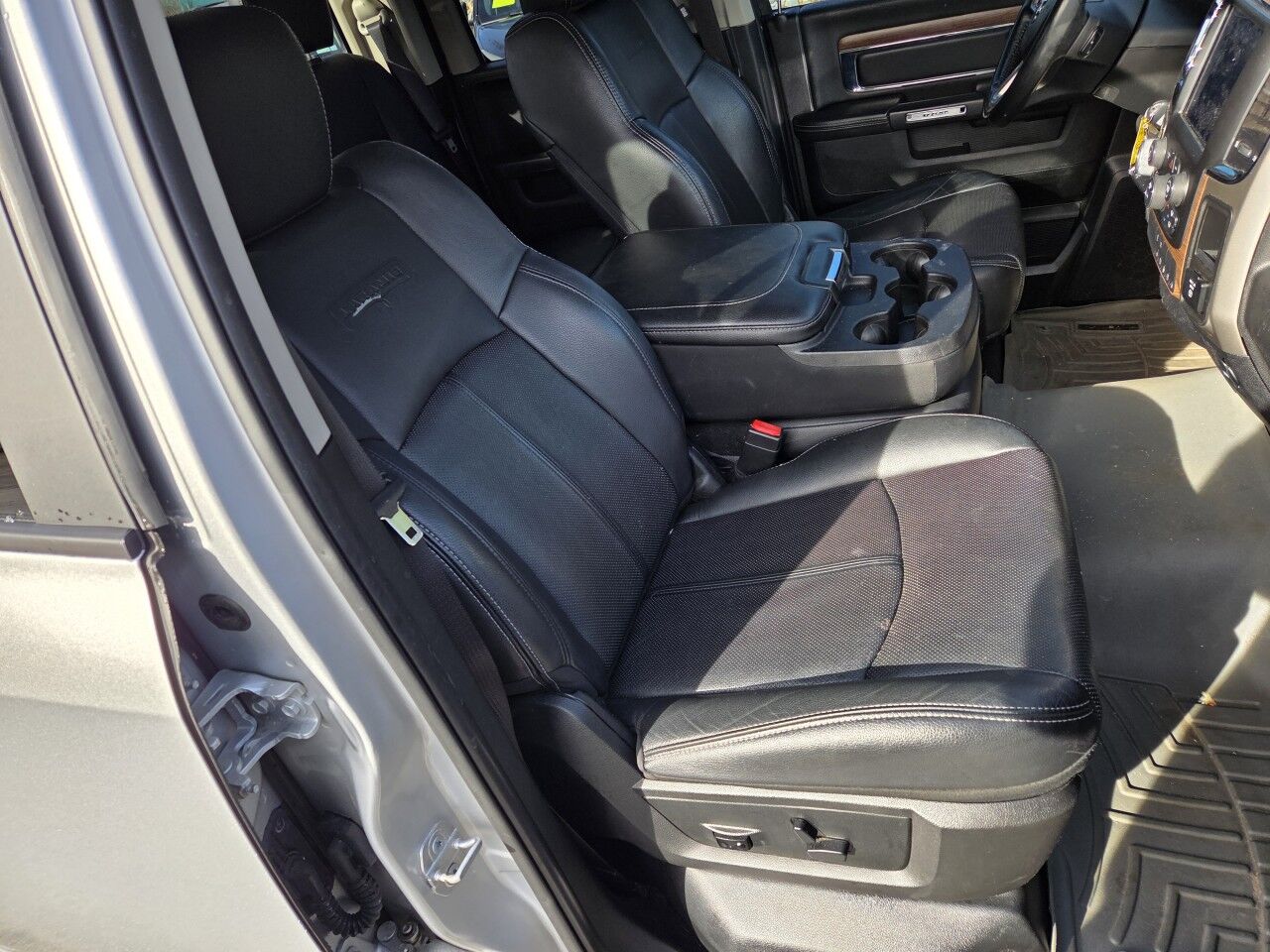 2018 Ram 1500 Laramie Charlton MA