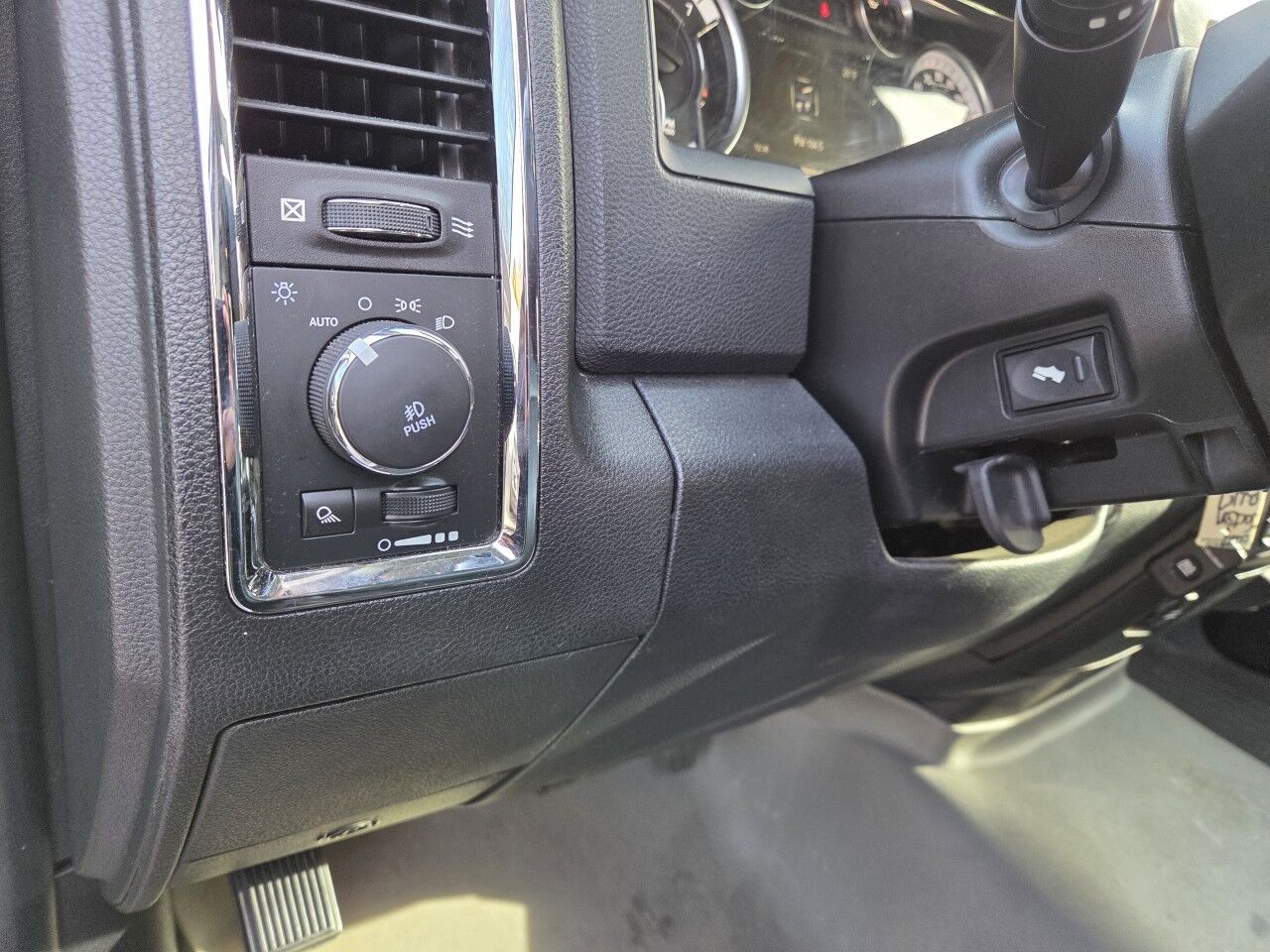 2018 Ram 1500 Laramie Charlton MA