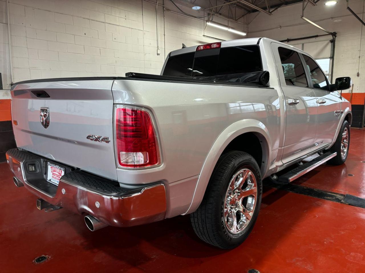 2018 Ram 1500 Laramie Crew Cab 4x4 5&apos;7 Box Franklin OH