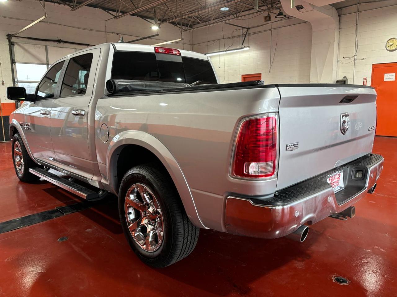 2018 Ram 1500 Laramie Crew Cab 4x4 5&apos;7 Box Franklin OH