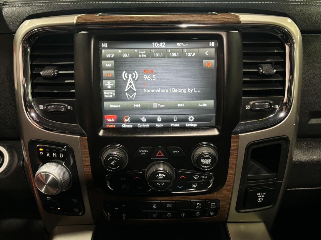 2018 Ram 1500 Laramie Crew Cab 4x4 5&apos;7 Box Franklin OH