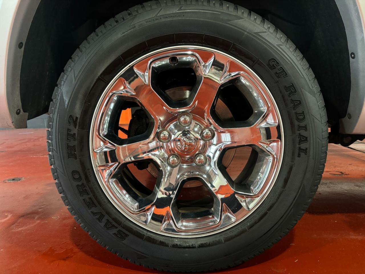 2018 Ram 1500 Laramie Crew Cab 4x4 5&apos;7 Box Franklin OH