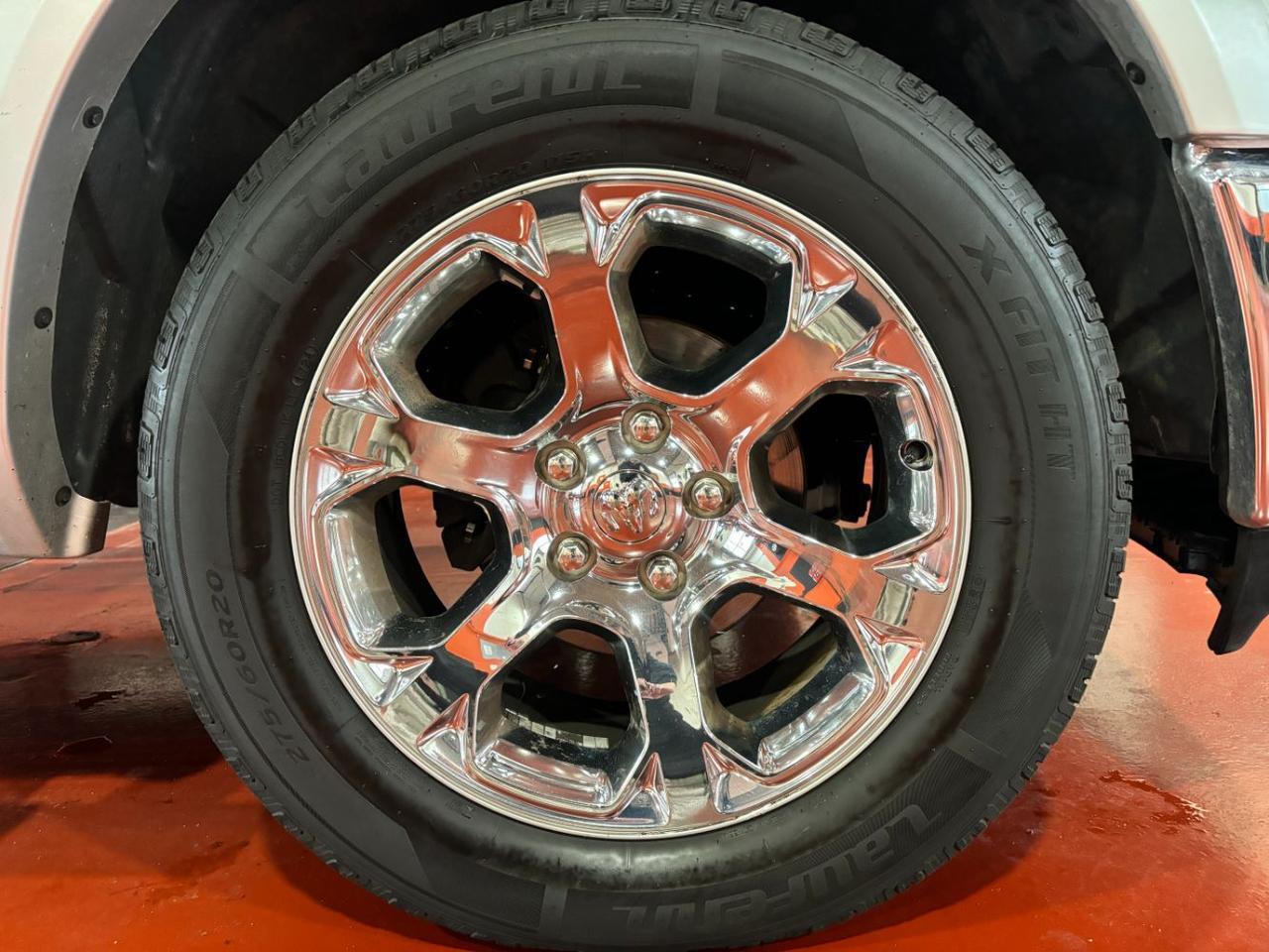 2018 Ram 1500 Laramie Crew Cab 4x4 5&apos;7 Box Franklin OH