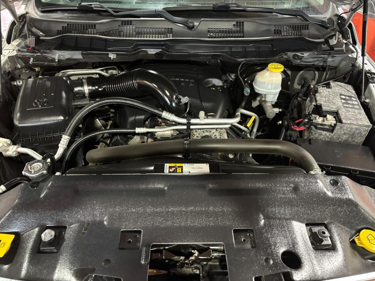 2018 Ram 1500 Laramie Crew Cab 4x4 5&apos;7 Box Franklin OH