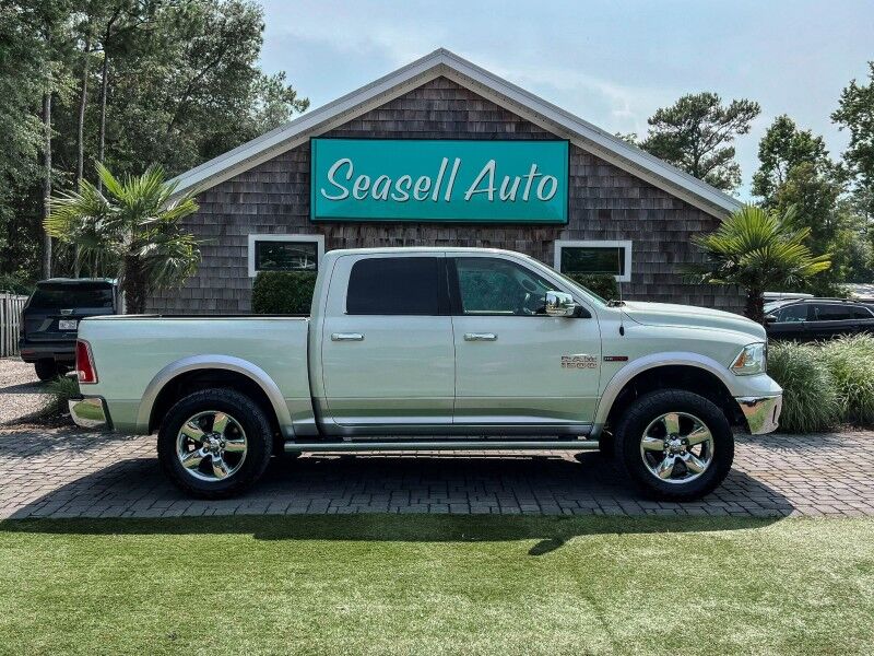 2018 RAM 1500 Laramie 4x4 Crew Cab 5'7's photo