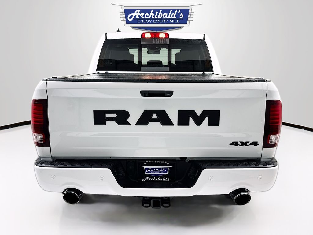 2018 Ram 1500 Sport photo 3