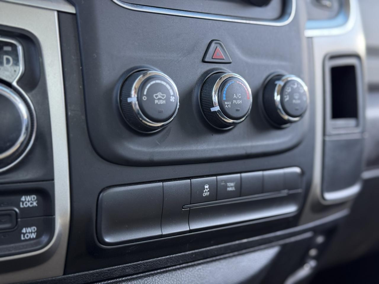 2018 Ram 1500 SLT Crestwood KY