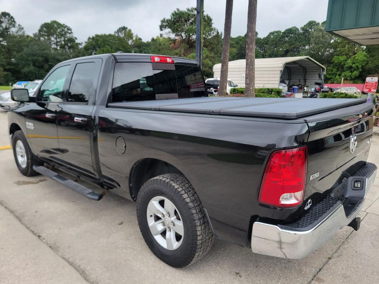 2018 Ram 1500 SLT Quad Cab 4x4 6&apos;4 Box