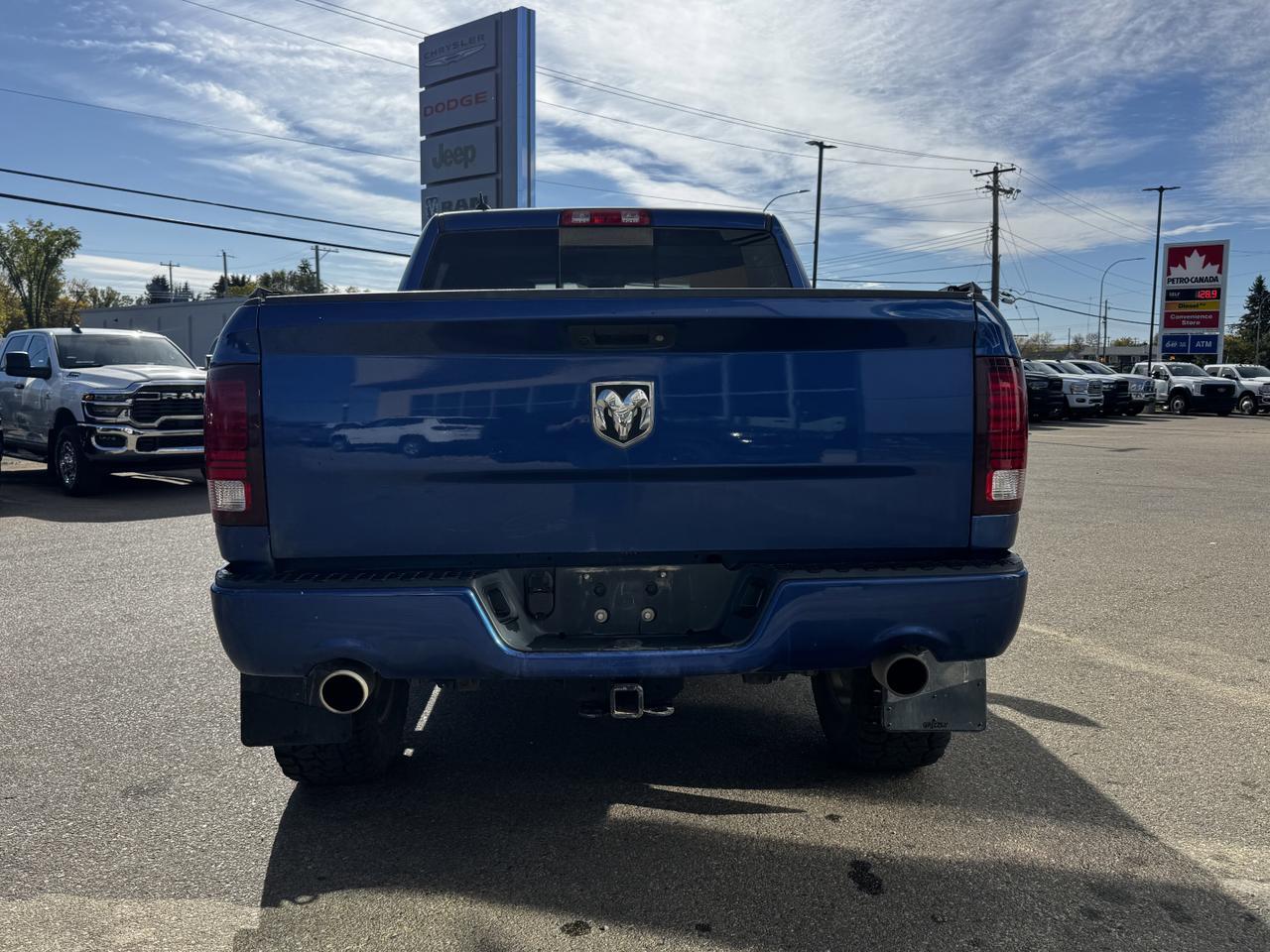 2018 Ram 1500 Sport Crew Cab 4x4 | Rig Ready Ram | HEMI V8 | Alpine Audio | Blue Streak Pearl Redwater AB