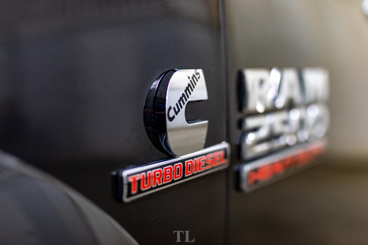 2018 Ram 2500 4x4 Crew Cab Laramie Diesel Leather Roof Nav Red Deer AB