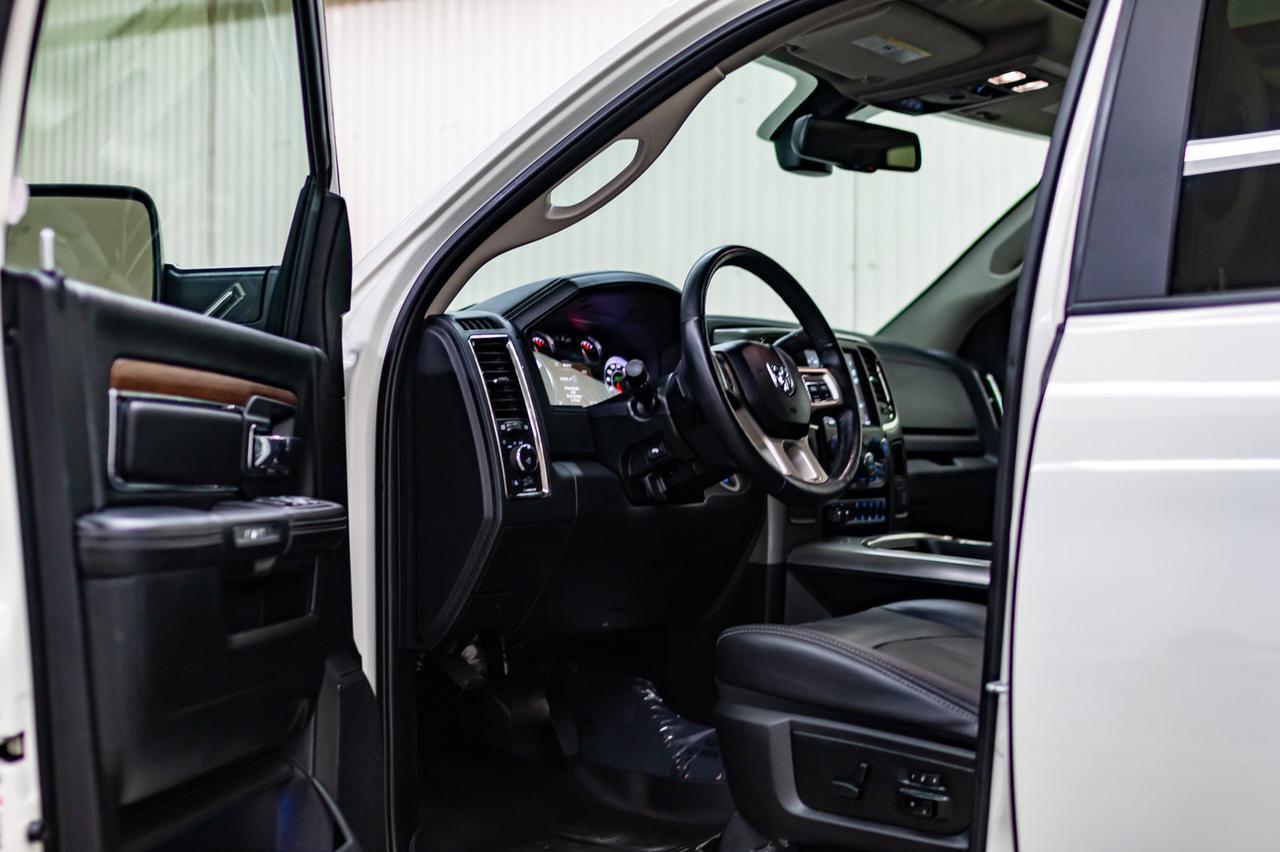 2018 Ram 2500 4x4 Crew Cab Laramie Diesel Leather Roof Nav Red Deer AB