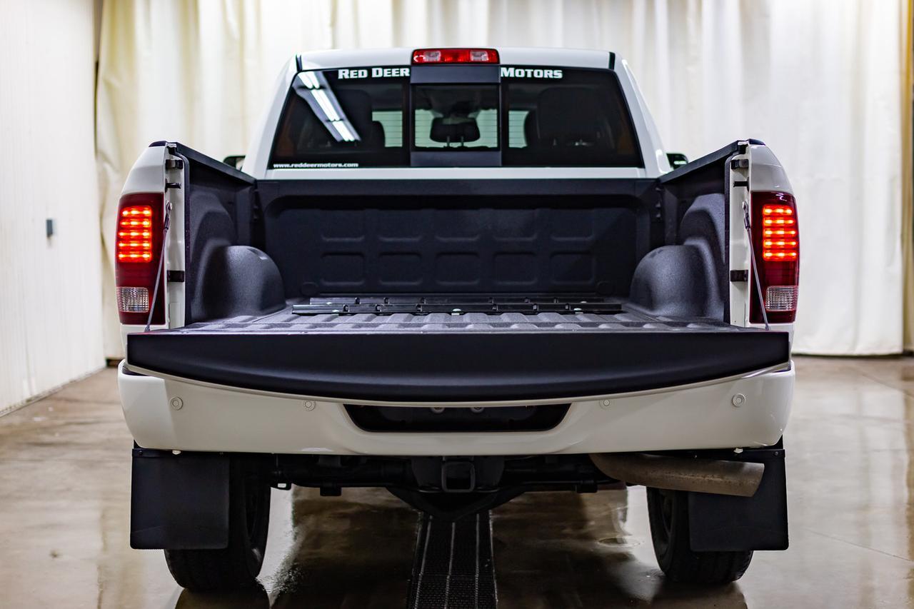 2018 Ram 2500 4x4 Crew Cab Laramie Diesel Leather Roof Nav Red Deer AB