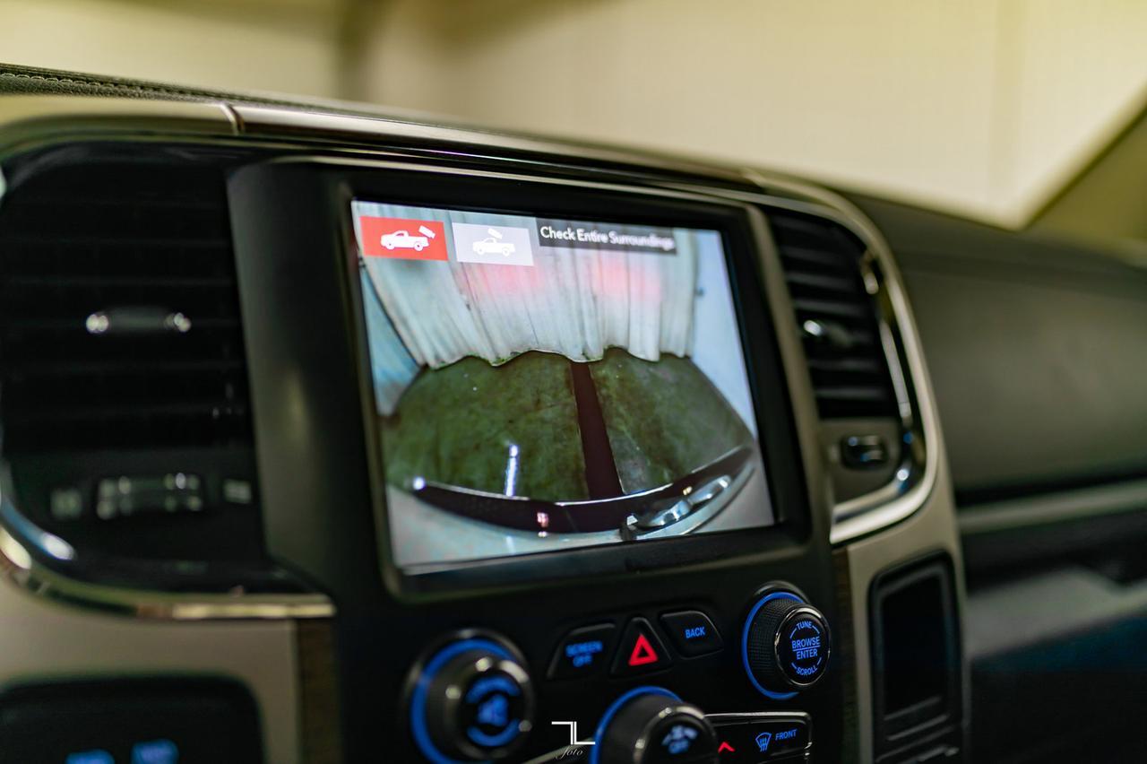 2018 Ram 2500 4x4 Crew Cab Laramie Diesel Manual Leather Roof Nav Red Deer AB