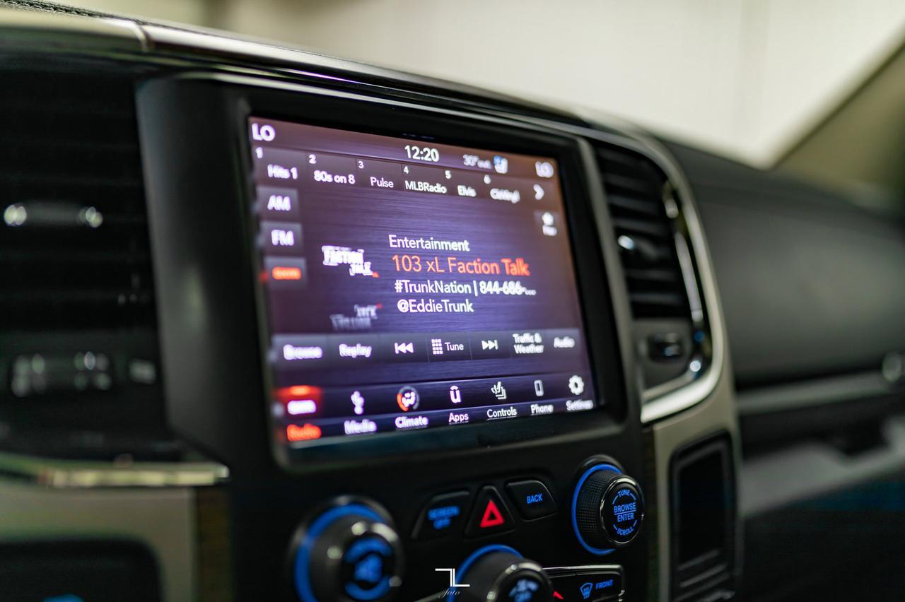 2018 Ram 2500 4x4 Crew Cab Laramie Diesel Manual Leather Roof Nav Red Deer AB