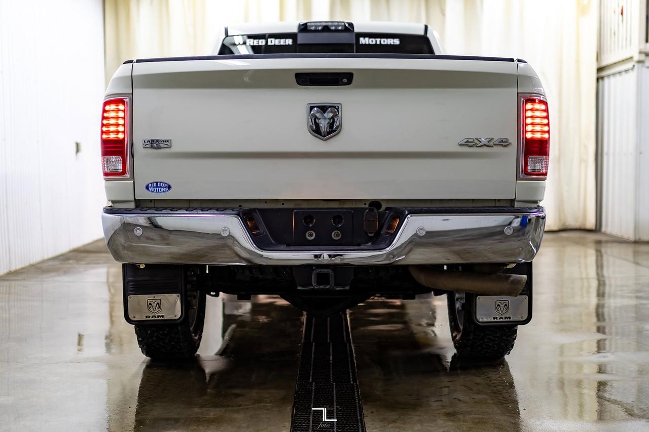 2018 Ram 2500 4x4 Crew Cab Laramie Diesel Manual Leather Roof Nav Red Deer AB