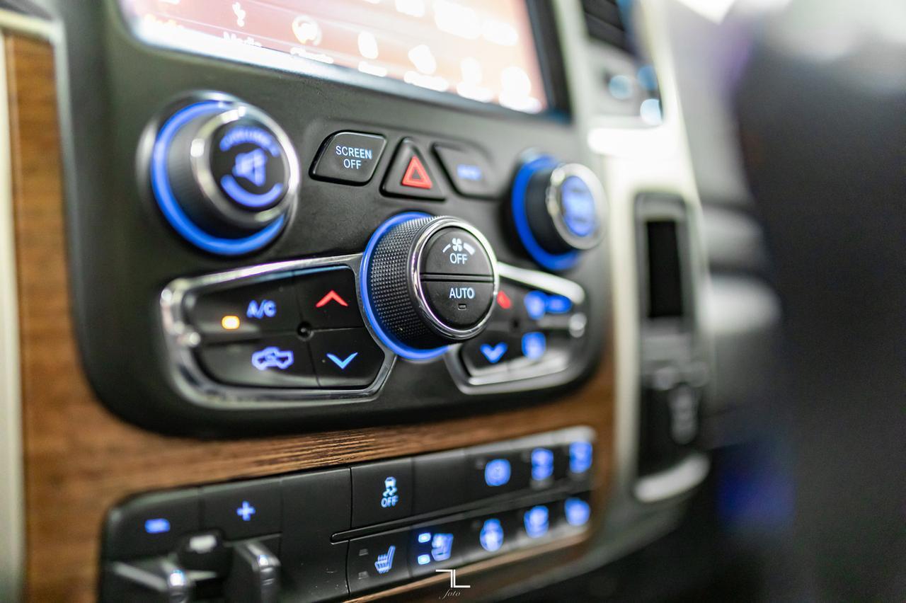 2018 Ram 2500 4x4 Crew Cab Laramie Diesel Manual Leather Roof Nav Red Deer AB