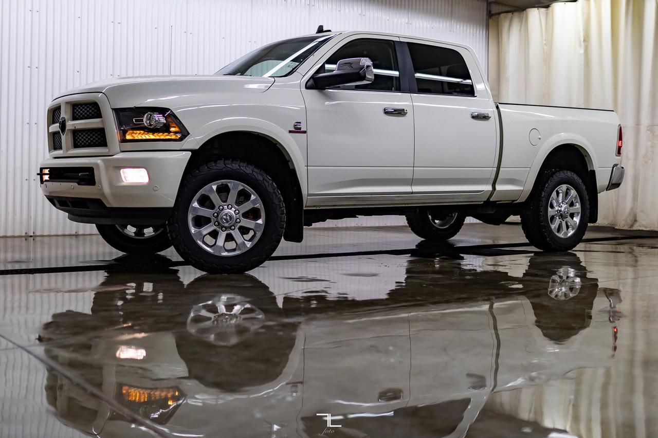 2018 Ram 2500 4x4 Crew Cab Laramie Diesel Manual Leather Roof Nav Red Deer AB