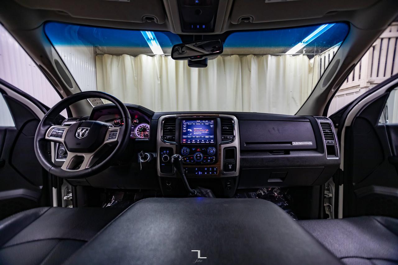 2018 Ram 2500 4x4 Crew Cab Laramie Diesel Manual Leather Roof Nav Red Deer AB