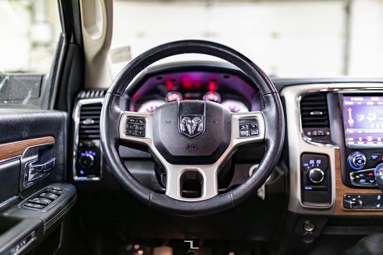 2018 Ram 2500 4x4 Crew Cab Laramie Diesel Manual Leather Roof Nav Red Deer AB