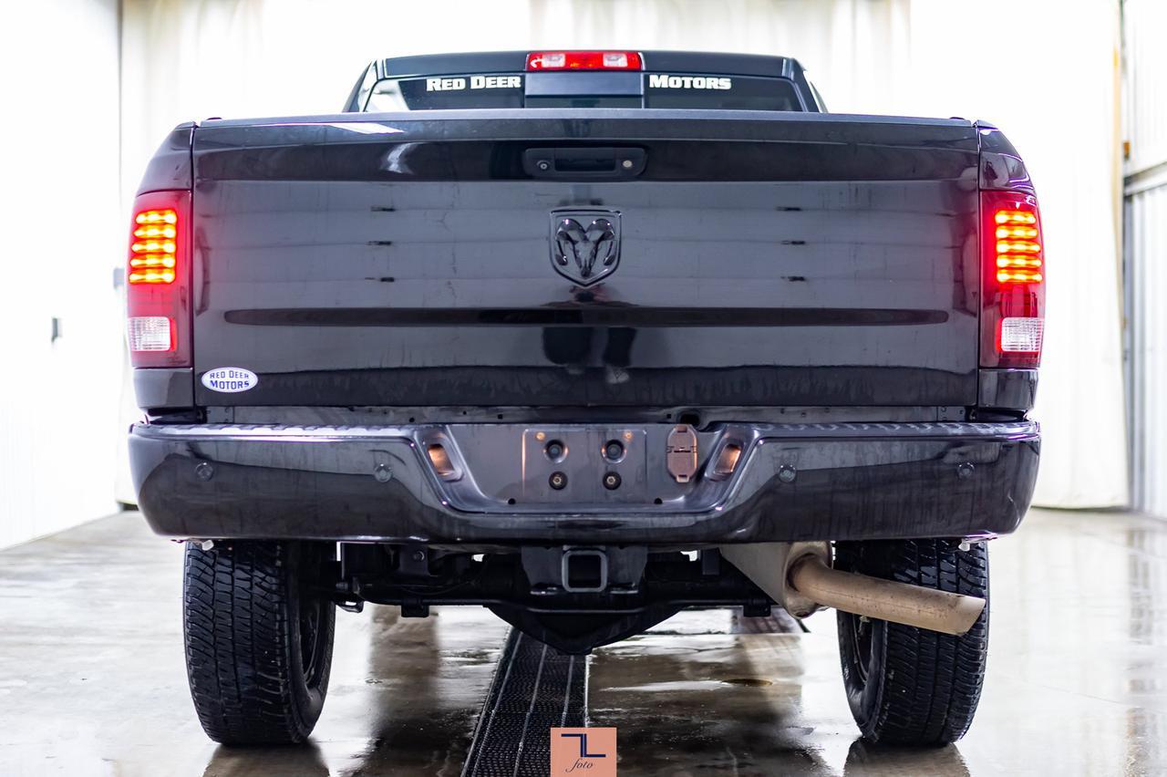 2018 Ram 2500 4x4 Crew Cab Laramie Leather Roof Nav Red Deer AB